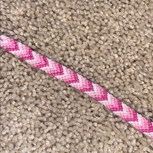 pink chevron friendship bracelet!!